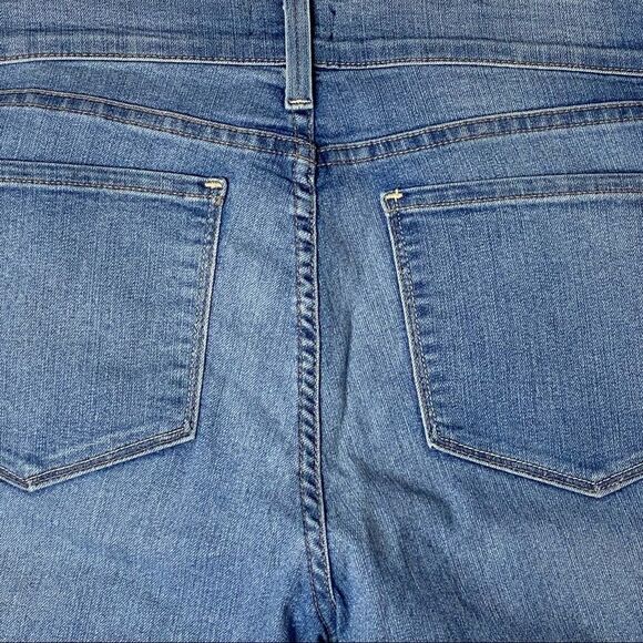 NYDJ Not Your Daughter’s Jeans | Dayla Wide Cuff Capri - Picture 5 of 7